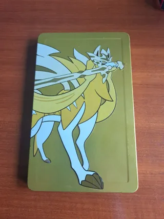 Caja Metálica Pokémon Espada y Escudo