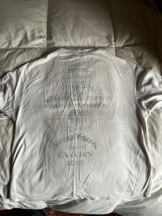 Camiseta Zara manga corta efecto lavado.