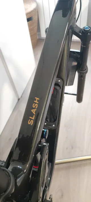 Cuadro Trek Slash 9.8 Gen 6 2025