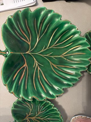 Platos vintage hoja verde, rosa, amarillo