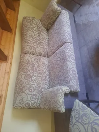 Juego de Sofá, Sillas y Reposapiés