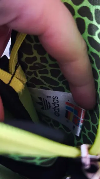 Brazalete deportivo Adidas original