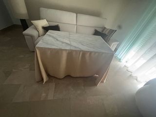 Mesa Camilla Camilla Beige y Blanca