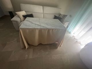 Mesa Camilla Camilla Beige y Blanca