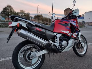 Honda África Twin 750 RD07A
