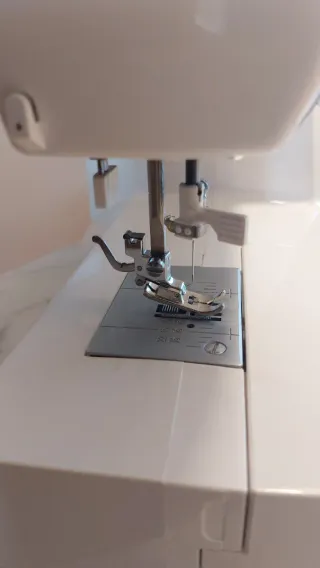 Máquina de coser Singer Brilliance 6180 como nueva