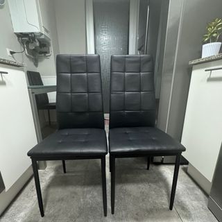 4 Sillas Negras Diseño Moderno