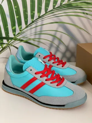 Zapatillas mujer . Número 36