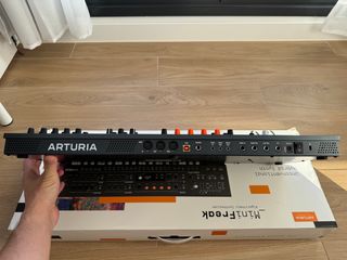 Arturia Minifreak Sintetizador Polifónico