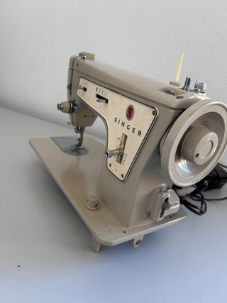 Máquina de Coser Singer 237 Vintage