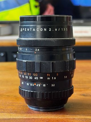 PENTACON 2.8/135mm 15 palas Monster Bokeh