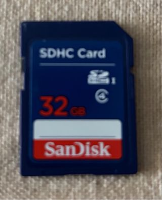 Cámara Fujifilm FinePix S4000 + Caja y Funda