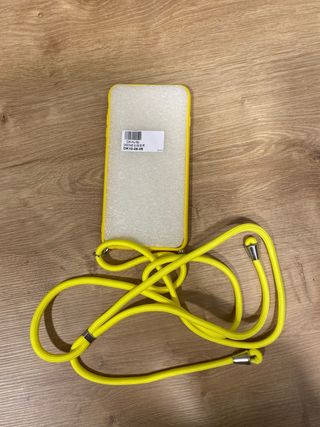 Custodia gialla per iPhone 6 Plus con cordino giallo