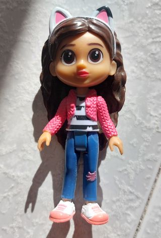 Figura Gabi con orejas de gato
