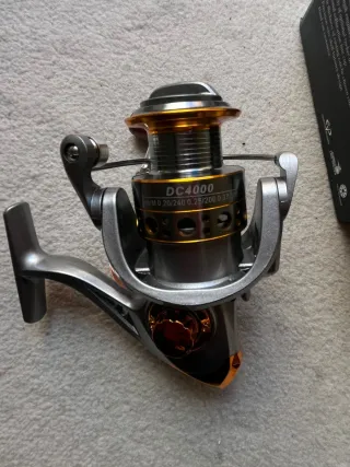 Carrete de pesca DC4000