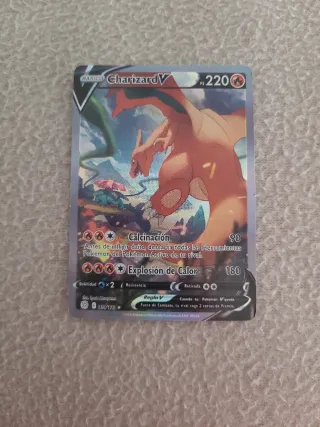 Carta Pokémon Charizard V
