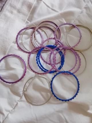 Lote de pulseras de colores