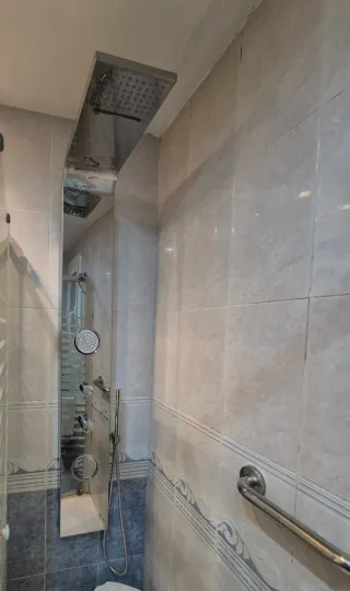 Columna hidromasaje ducha