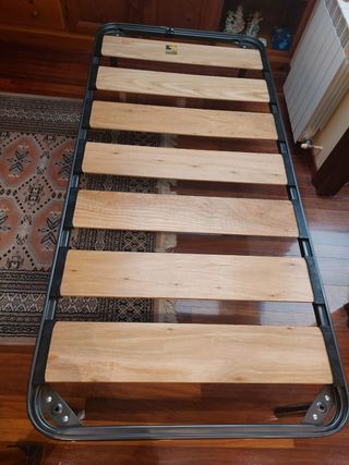 Colchón y somier con patas