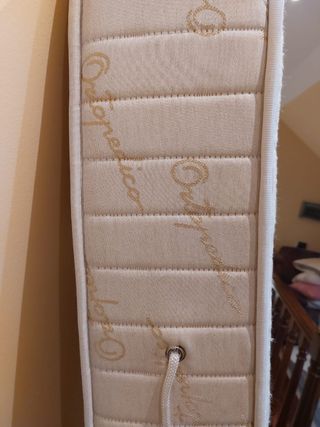 Colchón y somier con patas