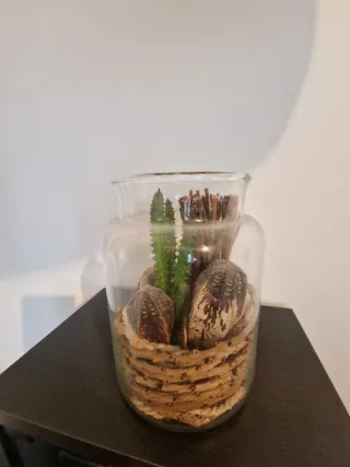 Jarrón decorativo cristal y madera