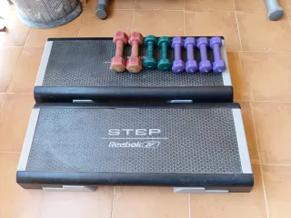 Bicicleta Estática, pesas y plataformas