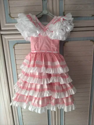 Vestido de sevillana niña rosa y blanco
