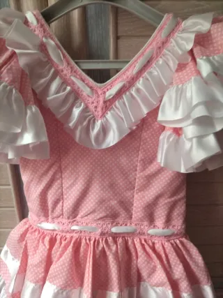 Vestido de sevillana niña rosa y blanco