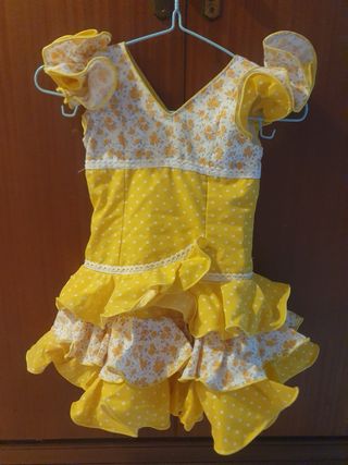 trajes de flamenca para niña.