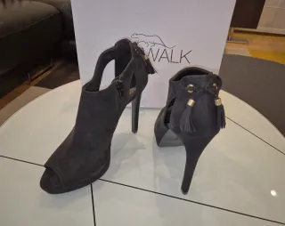Botines Catwalk Talla 40 Negro