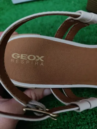 Sandalias Geox Beige T.36 Nuevas