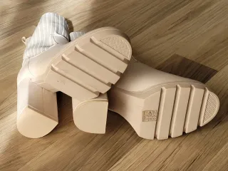 Botas de mujer beige N°36