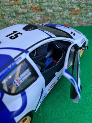Peugeot 206 WRC – Escala 1:18 – Solido