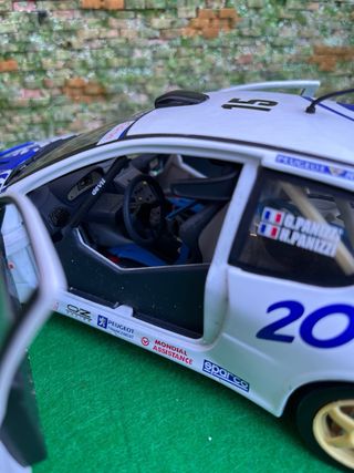 Peugeot 206 WRC – Escala 1:18 – Solido