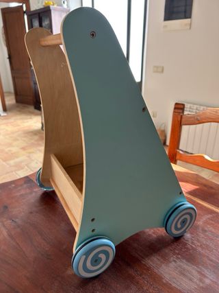 Andador infantil madera arcoíris