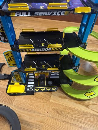 Parking Molto 4 Plantas