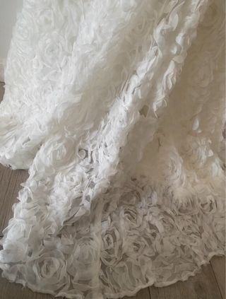 Vestido de Novia Miler Rosa Clará pétalos