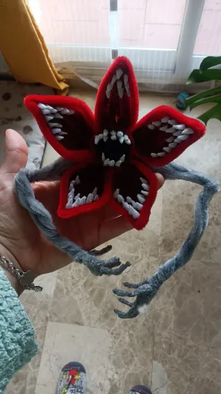 Demogorgon peluche hecho a mano