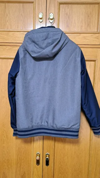 Chaqueta Vans Gris y Azul