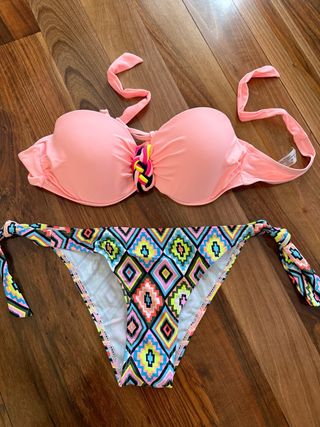 Bikini Talla M tirantes extraíbles. Marca Shein