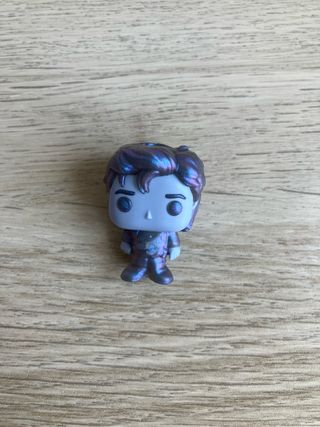 Figura Kinder Stranger Things Steve del reves