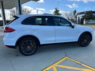 Porsche Cayenne diesel año 2012 muy nuevo