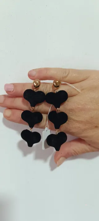 Pendientes Corazón Negro y Dorado