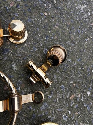 Accesorios Baño Dorado