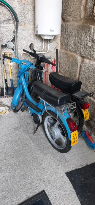 Vespinos Ciclomotor. Varias unidades.