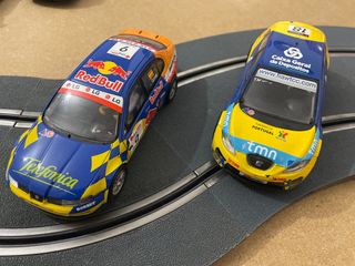 Coche Scalextric Red Bull y TMN