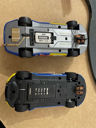 Coche Scalextric Red Bull y TMN