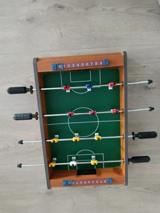 Futbolín de mesa pequeño