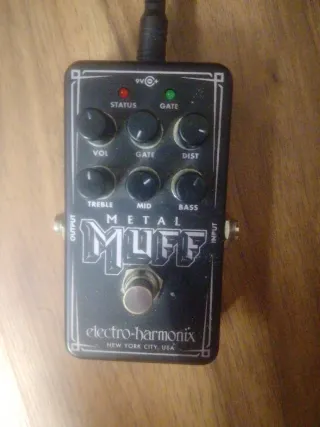 Pedal Distorsión Guitarra Nano Metal Muff.