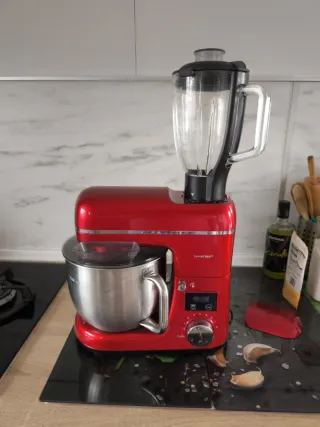 Amasadora Silvercrest Roja